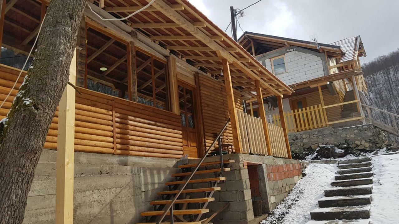 Domacinstvo Kod Gere Bed and Breakfast Crni Vrh Exteriör bild