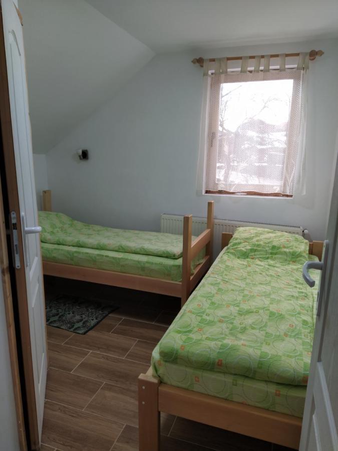 Domacinstvo Kod Gere Bed and Breakfast Crni Vrh Exteriör bild